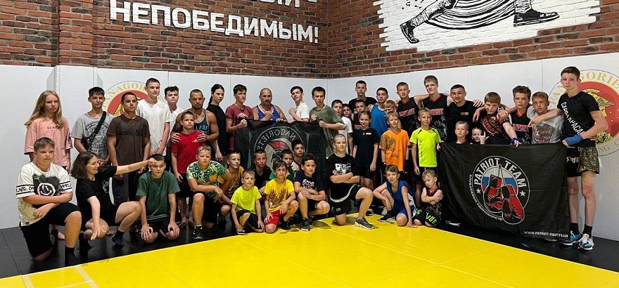 Спортивные сборы на побережье п.Сенной — клуб «Патриот»